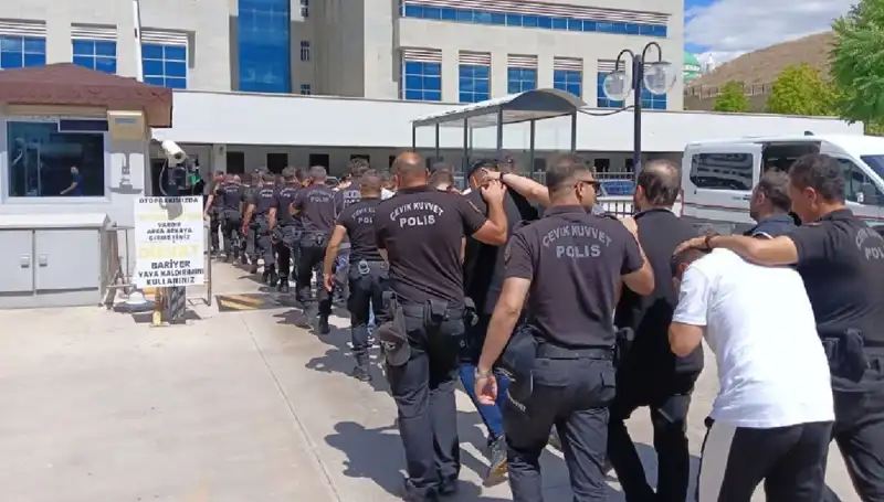 Ankara'da Tüm Türkiye'yi Korkutan Tehdit Çetesi Çökertildi