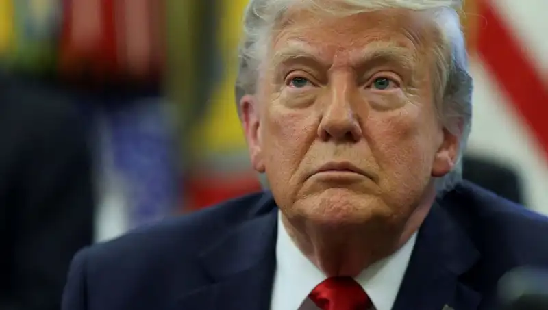 Trump’tan Çarpıcı Açıklama: "Hem Ülkeyi Hem Dünyayı Yönetiyorum"