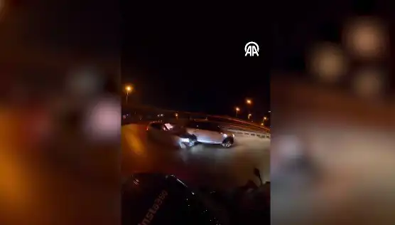 Kadıköy'de Yaşanan Trafik Kazası Kask Kamerasında Anbean Görüntülendi