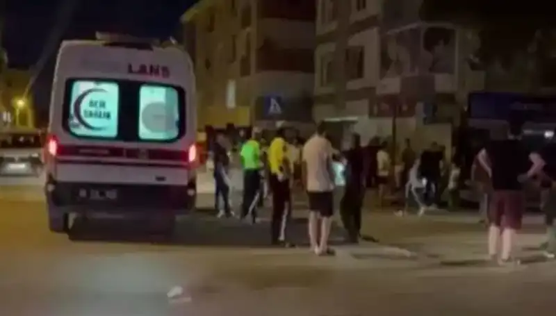 Alkollü Sürücü, Tartıştığı Yayaları Kamyonetle Ezdi: Olayın Ayrıntıları Şok Edici