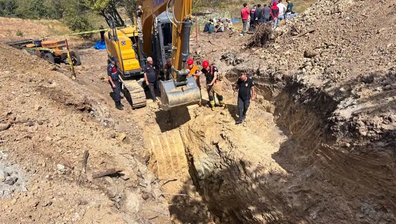 Manisa'da Havuz Kazısında Toprak Kayması: Acı Olayda 2 Can Gitti