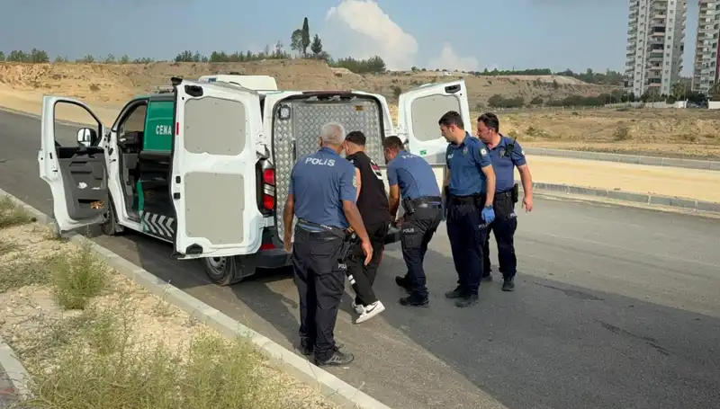 Yol Kenarında Gizemli Bir Ceset Bulundu: Olayın Ardındaki Sır Ne?