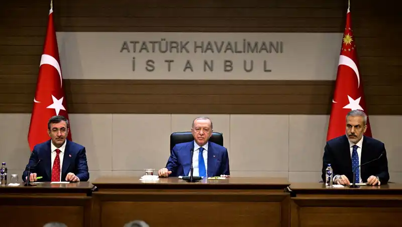 Erdoğan'dan Özel'e Cevap: "Sağır Duymaz, Uydurur" Dedi!