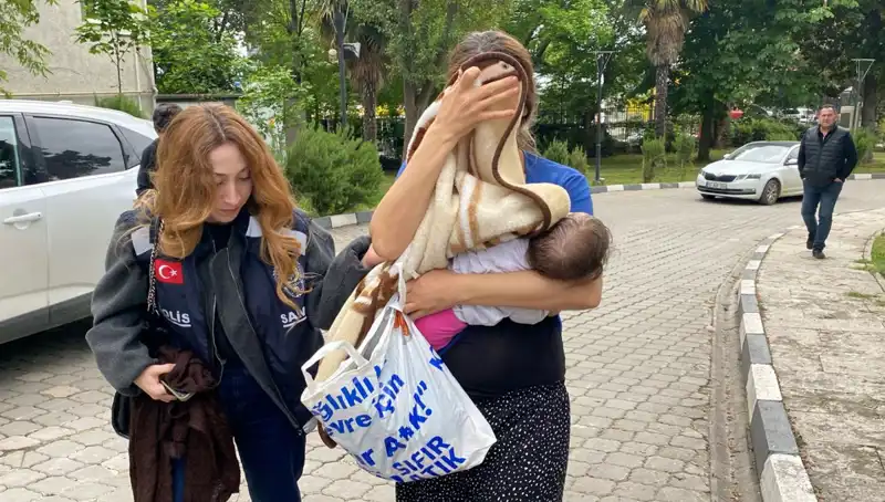 Evlerde Hırsızlık Yapan Kadın Yakalandı: Şok Detaylar Ortaya Çıktı!