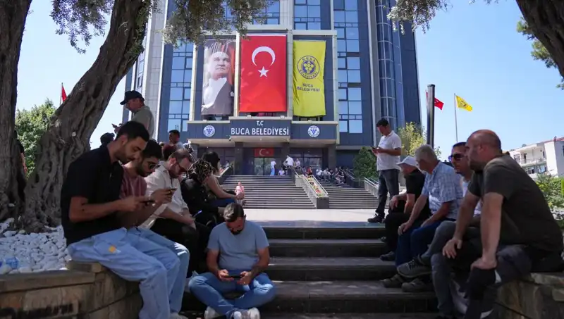 Ücretlerini Alamayan İşçiler, Geçici Eylemle Seslerini Duyurdular