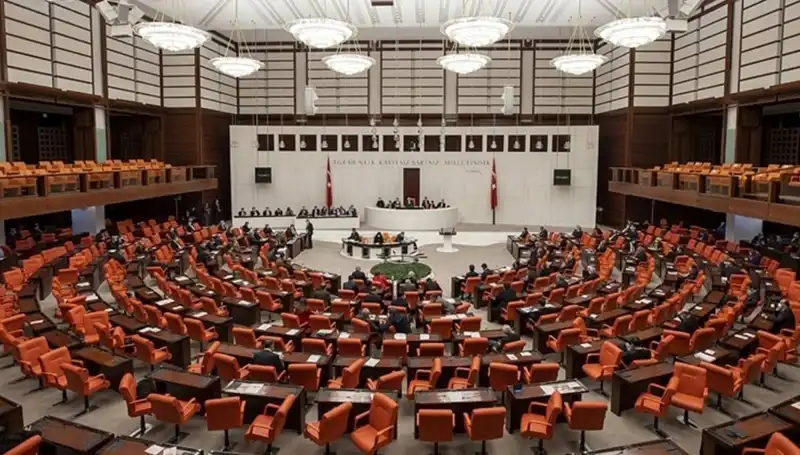 Meclis'te Gıda Zehirlenmesi İddiaları: İdare Amiri Hasan Turan'dan Açıklama
