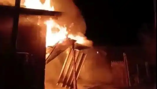Karabük'te İki Ev Yangında Kül Oldu: Tüm Detaylar Burada