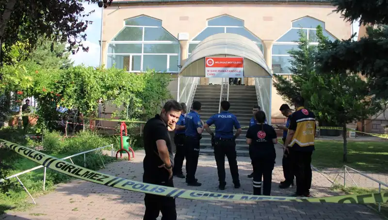 İkisi de Namazdaydı: Husumet Kanlı Bir Hesaplaşmaya Dönüştü!