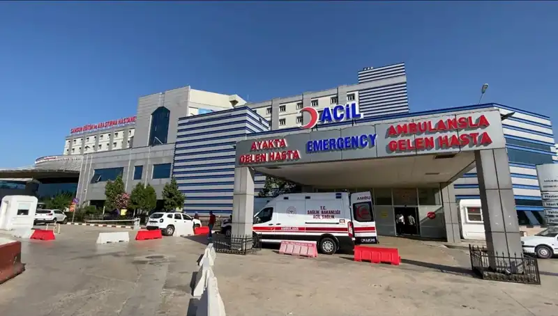 Tavuk Fabrikası Skandalı: 225 İşçi Zehirlenerek Taburcu Edildi