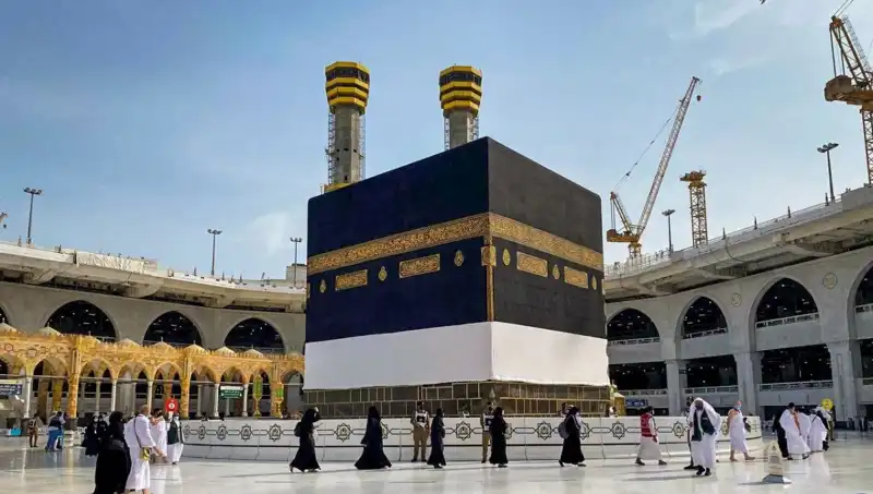 2026 Hac Ön Kayıt Ekranı Açıldı: Kura Çekimi ve Ücretler Ne Olacak?