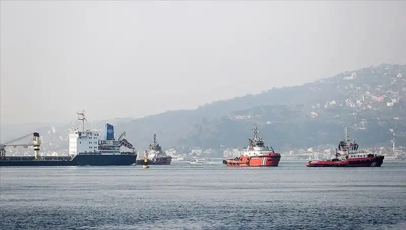İstanbul Boğazı'nda Gemi Trafiği Neden Askıya Alındı? Merak Edilen Tüm Detaylar