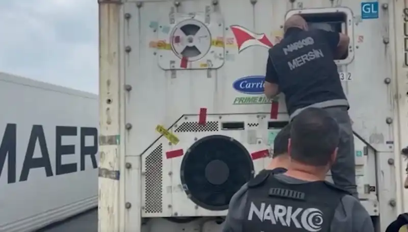 Mersin'de Şok Uyuşturucu Operasyonu: Büyük Miktarda Ele Geçirildi