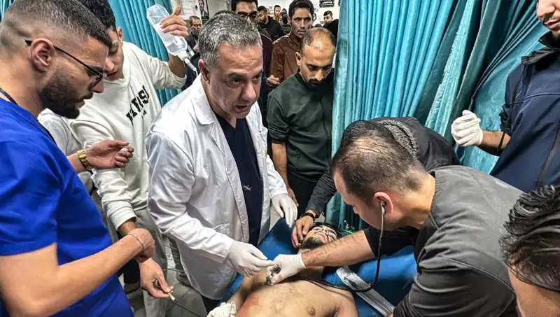 İsrail’in Filistinli Hastane Müdürü Alıkonuldu, Sağlık Durumu Ciddi Tehlikede!