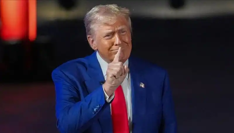 Trump, Epstein Mektubunu Yayınlayarak Wall Street Journal'ı Havuzdan Çıkarıyor