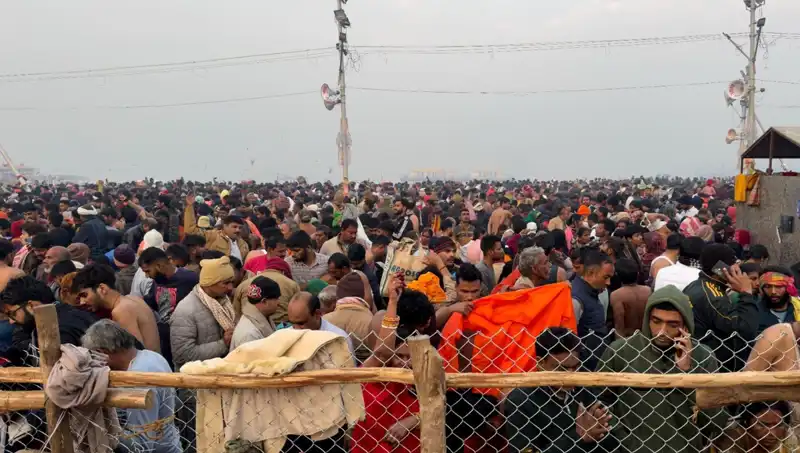 Hindistan'da Dini Festivalde Yaşanan İzdiham: 6 Kayıp!