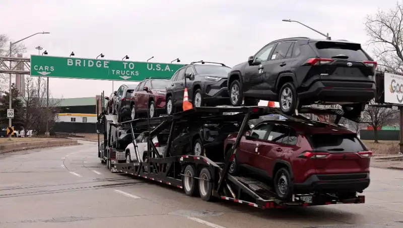 Toyota'dan ABD'de Hibrit Araçlar için Dönüşüm Hamlesi!