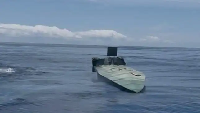 1,5 Ton Kokain Taşıyabilen Narko Denizaltı, Starlink Antenleriyle Ele Geçirildi!