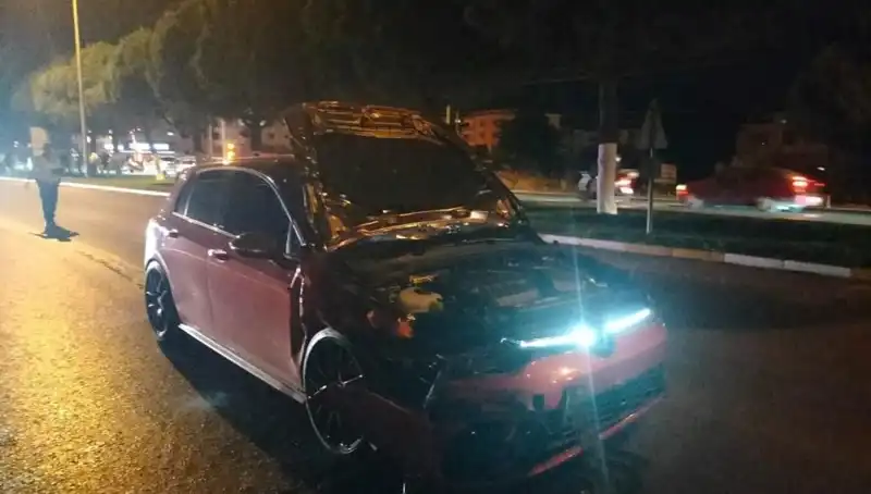 Balıkesir'de Otomobil ve Motosiklet Kazasında 1 Ölü, 1 Yaralı