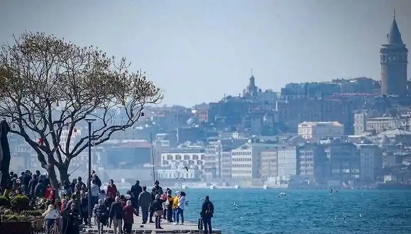 Bayramda Yağış ve Sıcaklık Alarmı! Meteoroloji'den Önemli Uyarılar Geldi