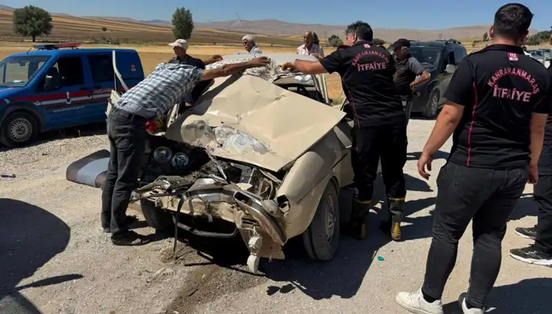 Kahramanmaraş’ta Kamyonet ve Otomobil Çarpıştı: Kazanın Ayrıntıları