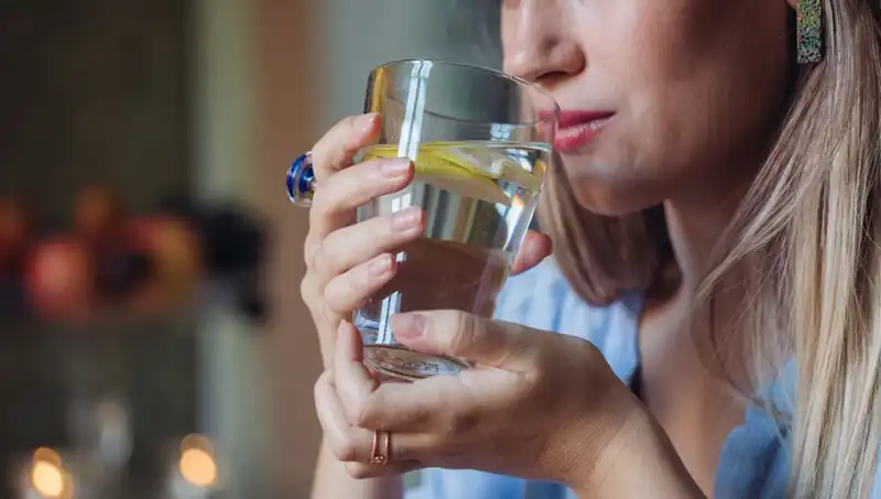 Aç Karnına 1 Litre Su İçmenin Vücuda Faydaları Neler?