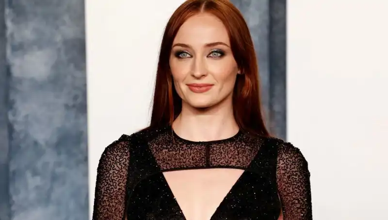Game of Thrones Yıldızı Sophie Turner, Sosyal Medyada Tepki Çeken Yorumlar Karşısında