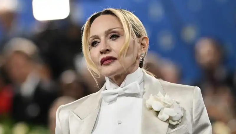 Madonna’nın Yeni Diyeti: Kanserle Mücadelede İddialı Bir Yaklaşım mı?